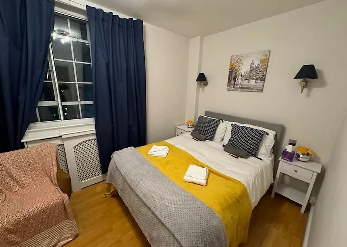 Amazing 2 Flat Bedroom In Chelsea London